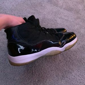 Jordan 11 “space jam” 2016 size 12